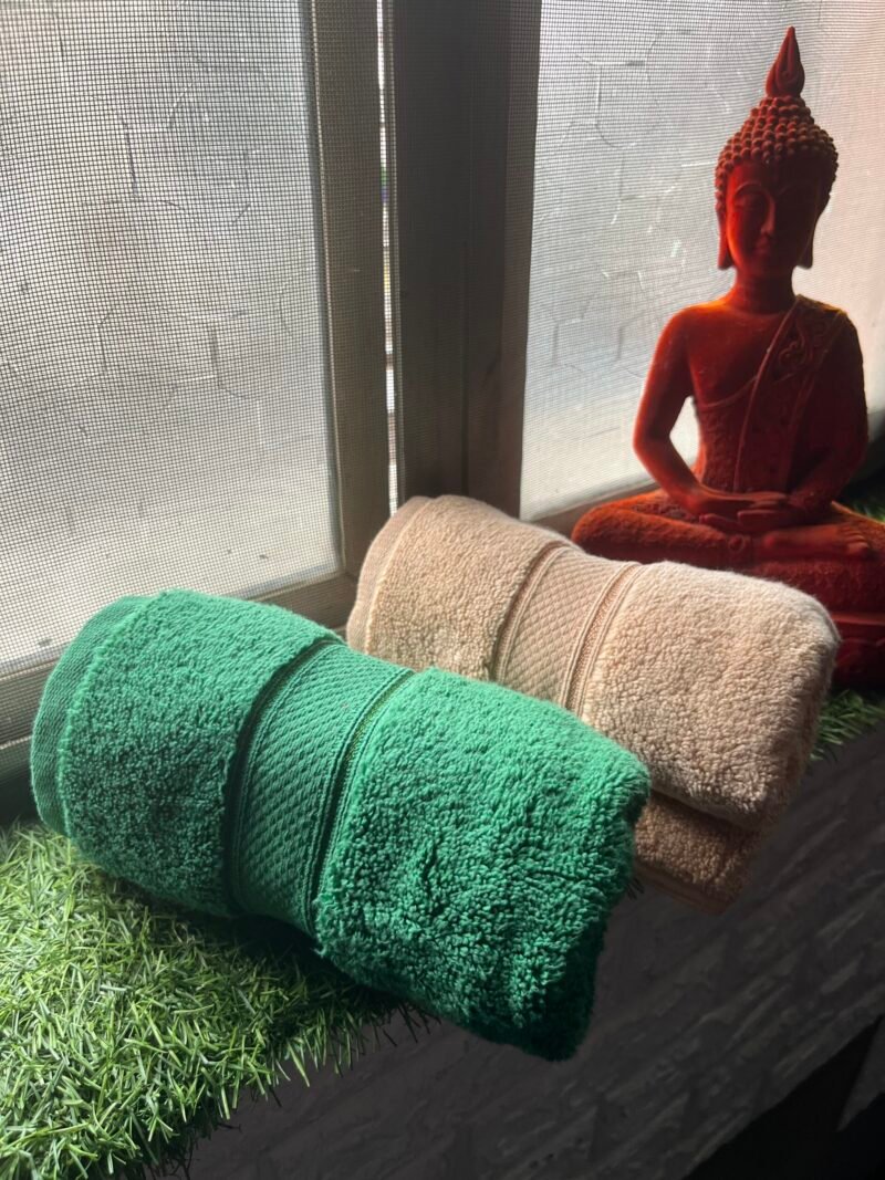 Ultra Premium | Ultra Soft | Egyptian Cotton Hand/Face Towels with zero twist | ”Marvellous Monarchs” – Pack of 2